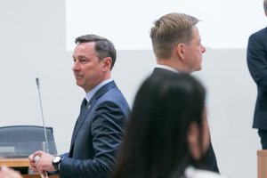 Arūnas Dumalakas. Vilniečiai R. Šimašių nurašė nesibaigus jo valdymo metams