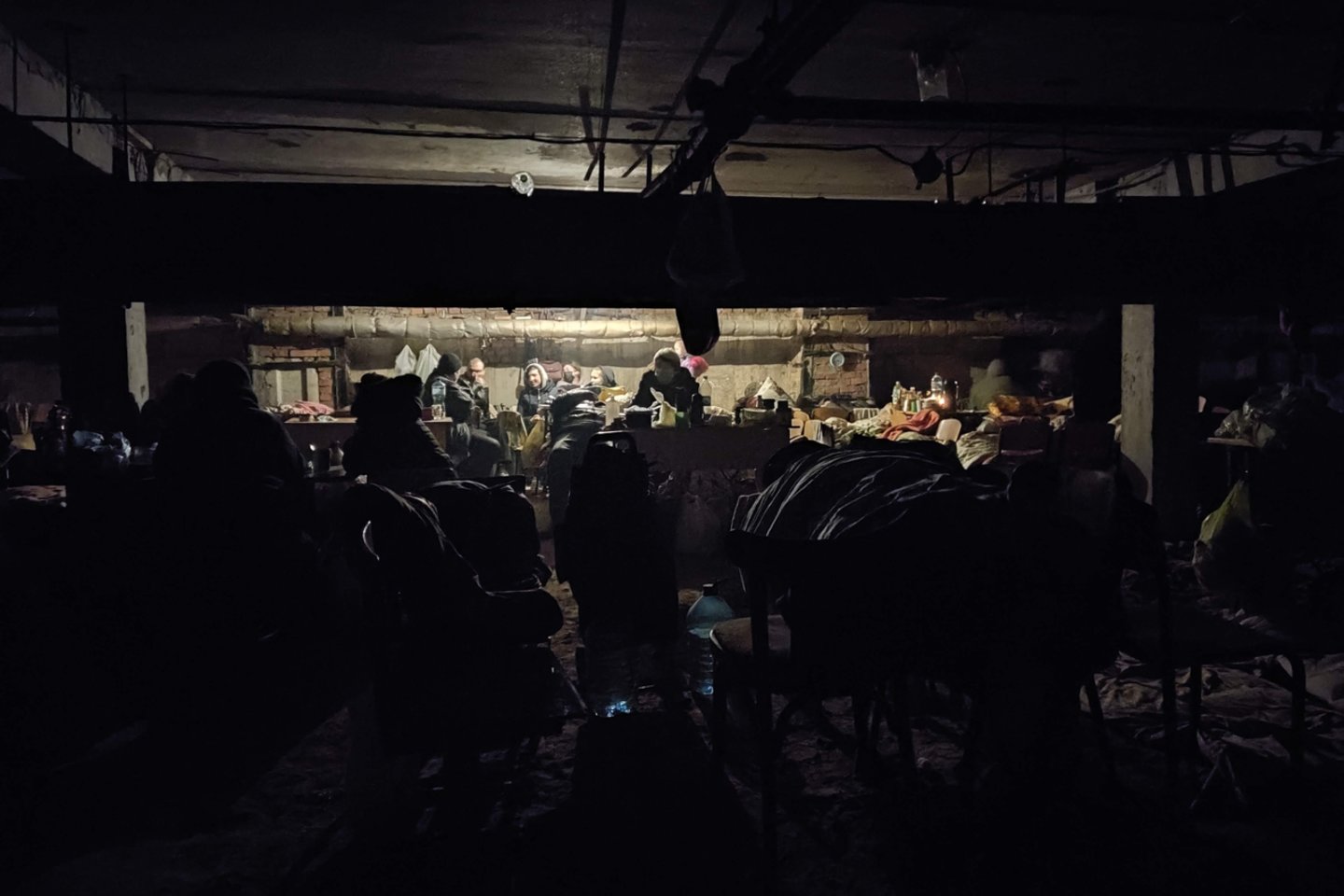  Požeminėje slėptuvėje Sinelnikovai su 200 kitų ukrainiečių glaudėsi ne vieną dieną.<br> Asmeninio archyvo nuotr.