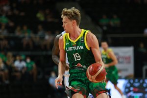 Laisvas kaip paukštis: M. Kuzminskas oficialiai išsiskyrė su „Zenit“