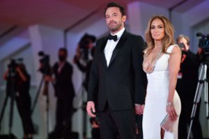Susižadėjo Jennifer Lopez ir Benas Affleckas: parodė įspūdingą žiedą