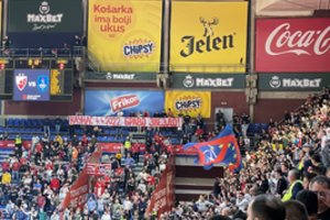 Serbų sirgalių išsišokimai tęsiasi: Belgrade priminė Kauną, protestavo prieš NATO ir palaikė Rusiją