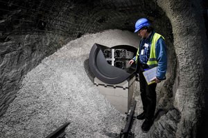 Šveicarija ieško galimybių laidoti branduolines atliekas požeminiame molio klode