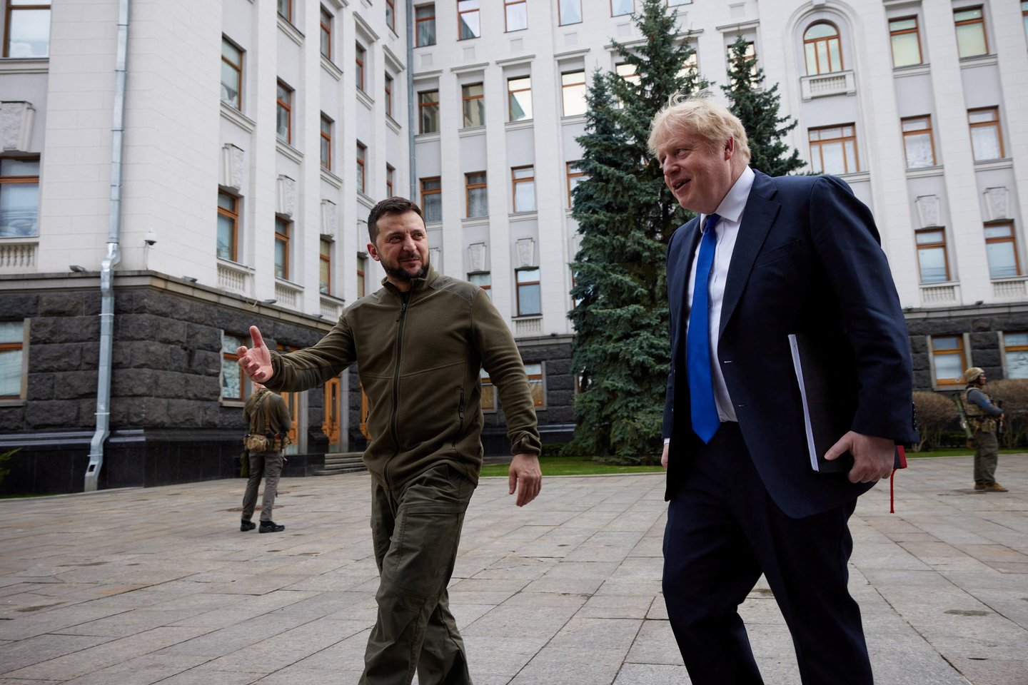 Kijeve susitiko B. Johnsonas ir V. Zelenskis<br> Reuters/Scanpix nuotr.