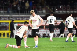 Kovoje dėl „Serie A“ titulo – „Milan“ ir „Napoli“ nuostoliai