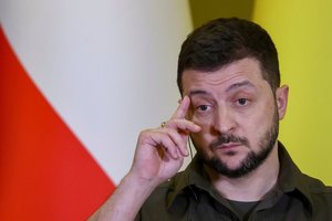 V. Zelenskis: Mariupolyje žuvo dešimtys tūkstančių žmonių, miestas sunaikintas