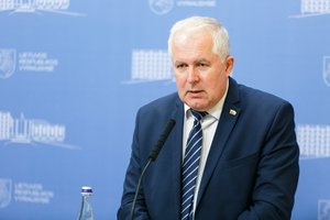 Po galimo cheminio ginklo panaudojimo Mariupolyje – A. Anušausko perspėjimas: Rusija skuba