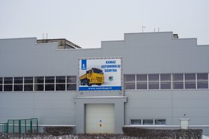 Lietuvoje stoja rusiškų ir baltarusiškų krovininių automobilių surinkimas 