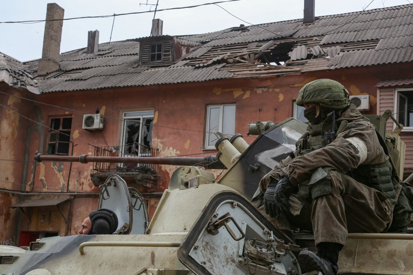  Rusijos pajėgos Mariupolyje.<br> Reuters/Scanpix nuotr.
