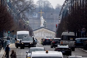 Turėdami automoblio draudimą vairuotojai neretai pamiršta šiuos privalumus: skatina jų nepamiršti