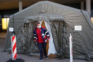 A. Dulkys: kitų medikų vykimas į Ukrainą priklausys nuo dabartinių misijų rezultato