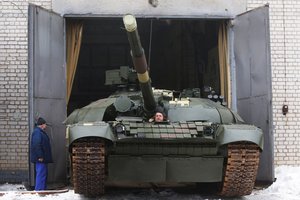 Ukrainą jau pasiekė pirmosios tankų siuntos iš kelių skirtingų šalių