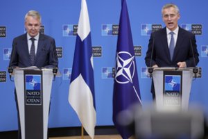 Svarstydama narystę NATO Suomija rizikuoja užsitraukti Rusijos pyktį