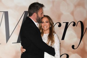 Jennifer Lopez sužadėtuvės vyko vonioje: „Mano veidu riedėjo ašaros“