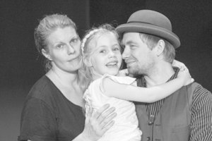 Dėl mamos sprendimo kraujuoja iš Kijevo kilusios Lietuvos aktorės širdis