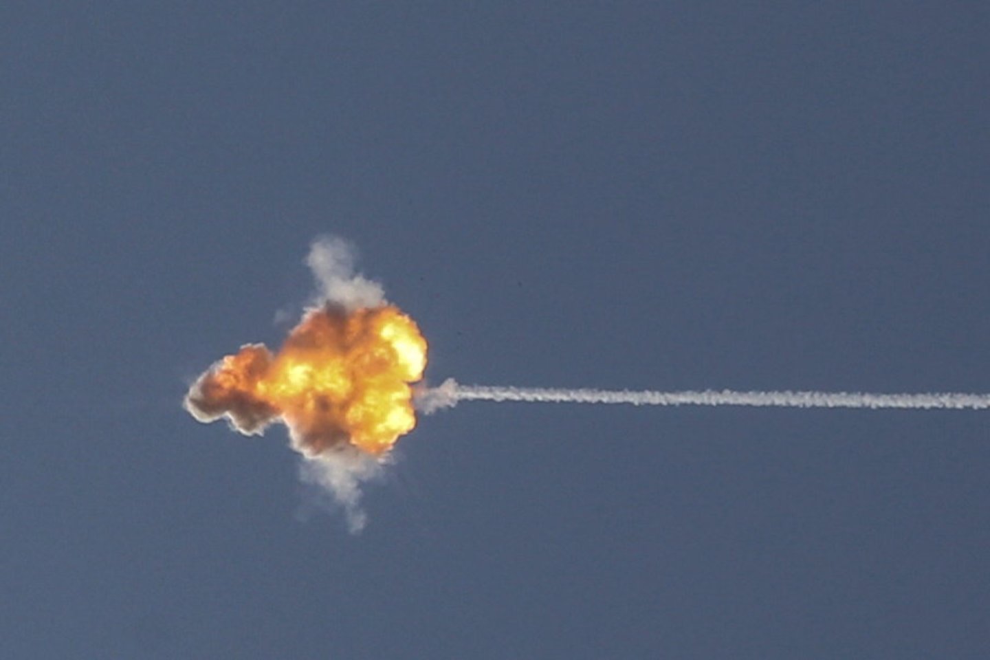 Izraelis sėkmingai išbandė naują lazerinę priešraketinės gynybos sistemą.<br>Reuters/Scanpix asociatyvi nuotr. 