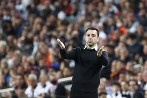 Po pralaimėjimo Europos lygoje Xavi rado atpirkimo ožį – pirštu bedė į varžovų sirgalius