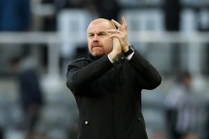 Eros pabaiga: „Burnley“ paliko dešimtmetį komandai vadovavęs treneris