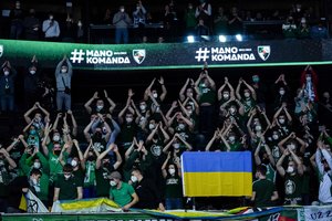 Pinigus renkantys „Žalgirio“ sirgaliai dar kartą kreipėsi į visuomenę ir siuntė aiškią žinią Eurolygai