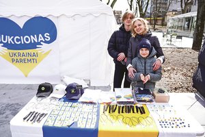 Devynmetis pabėgėlis iš Ukrainos savo kūryba sugraudino kauniečius: dirbo 3 savaites