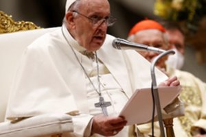 Popiežius ragina per „karo meto Velykas“ išgirsti taikos raginimus