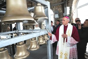 Suskambo didžiausias Šiaurės Lietuvoje kariljonas