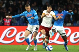 „Napoli“ liko be pergalės Italijoje – paskutinę akimirką apie save priminė „Roma“