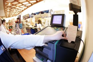 Laimikis pranoko lūkesčius: vykdami žvejoti vilniečiai įsigijo „Teleloto“ bilietą, kuris atnešė 1 000 000 Eur