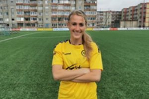 Traumų praretintą komandos sudėtį papildė amerikietė Hannah DeBose