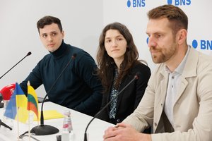 Lietuviai stojo į pagalbą Ukrainos vaikams: įsteigė mokyklą internete