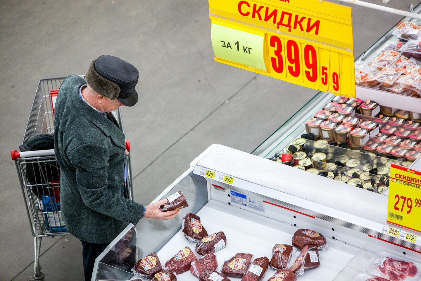 Rusija duonos turi, kruvinų „pasilinksminimų“ – taip pat, tad vien ekonominėmis sankcijomis Rusijos karinę invaziją vargu, ar būtų įmanoma sustabdyti.<br>279photo/123RF.COM