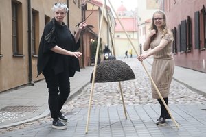 Vilnietė su dukra iš kavos tirščių prigamina įvairiausių daiktų: net sunku patikėti