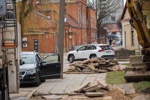Remontuojamos Panevėžio gatvės ir toliau nervina miestiečius: valdininkai prašo apsišarvuoti kantrybe