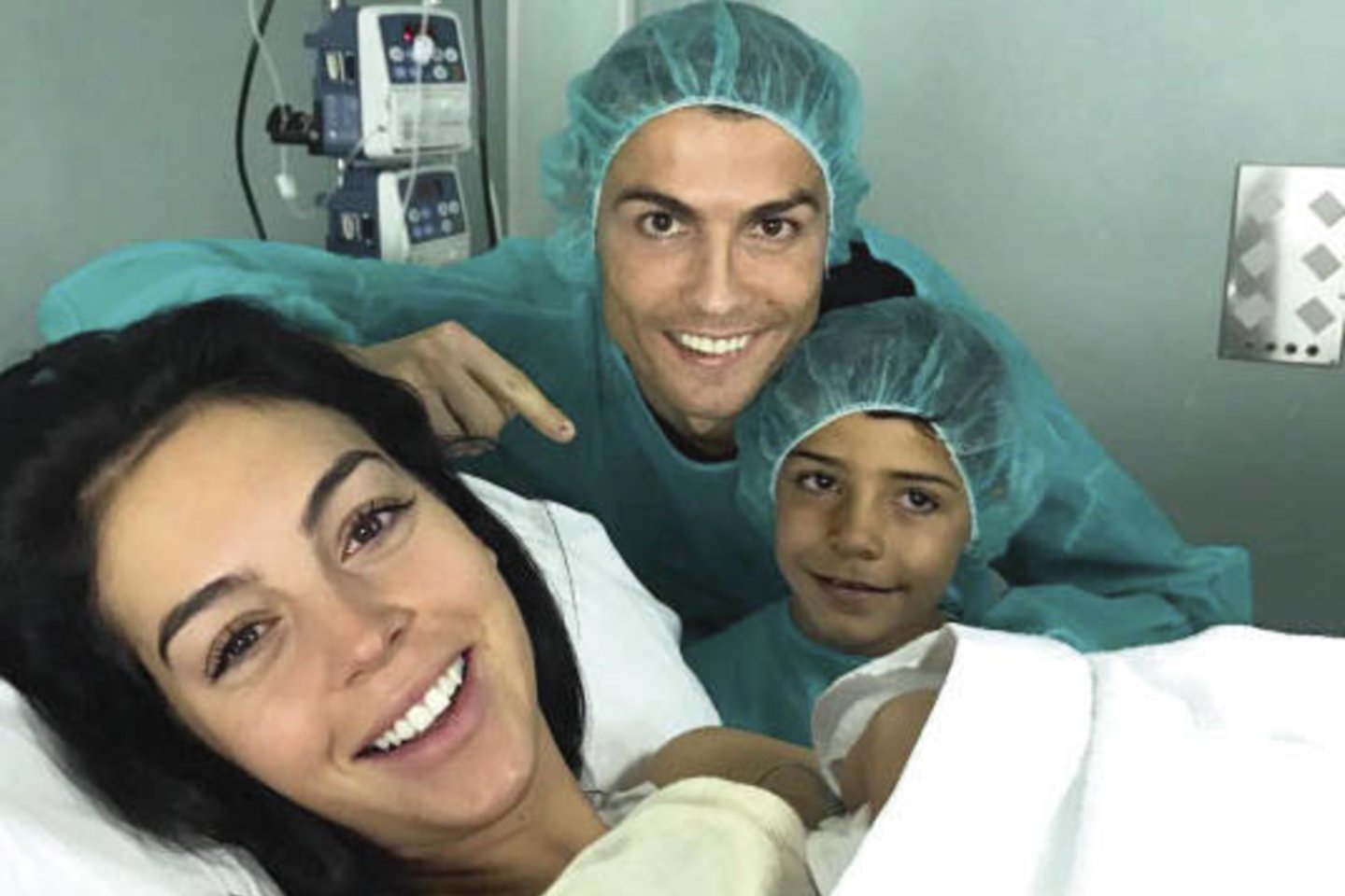 Cristiano Ronaldo ir Georgina Rodriguez.