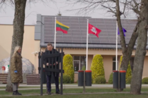 Alytaus rajone aistringiems atliekų rūšiuotojams įrengta unikali virtuali mokymosi klasė