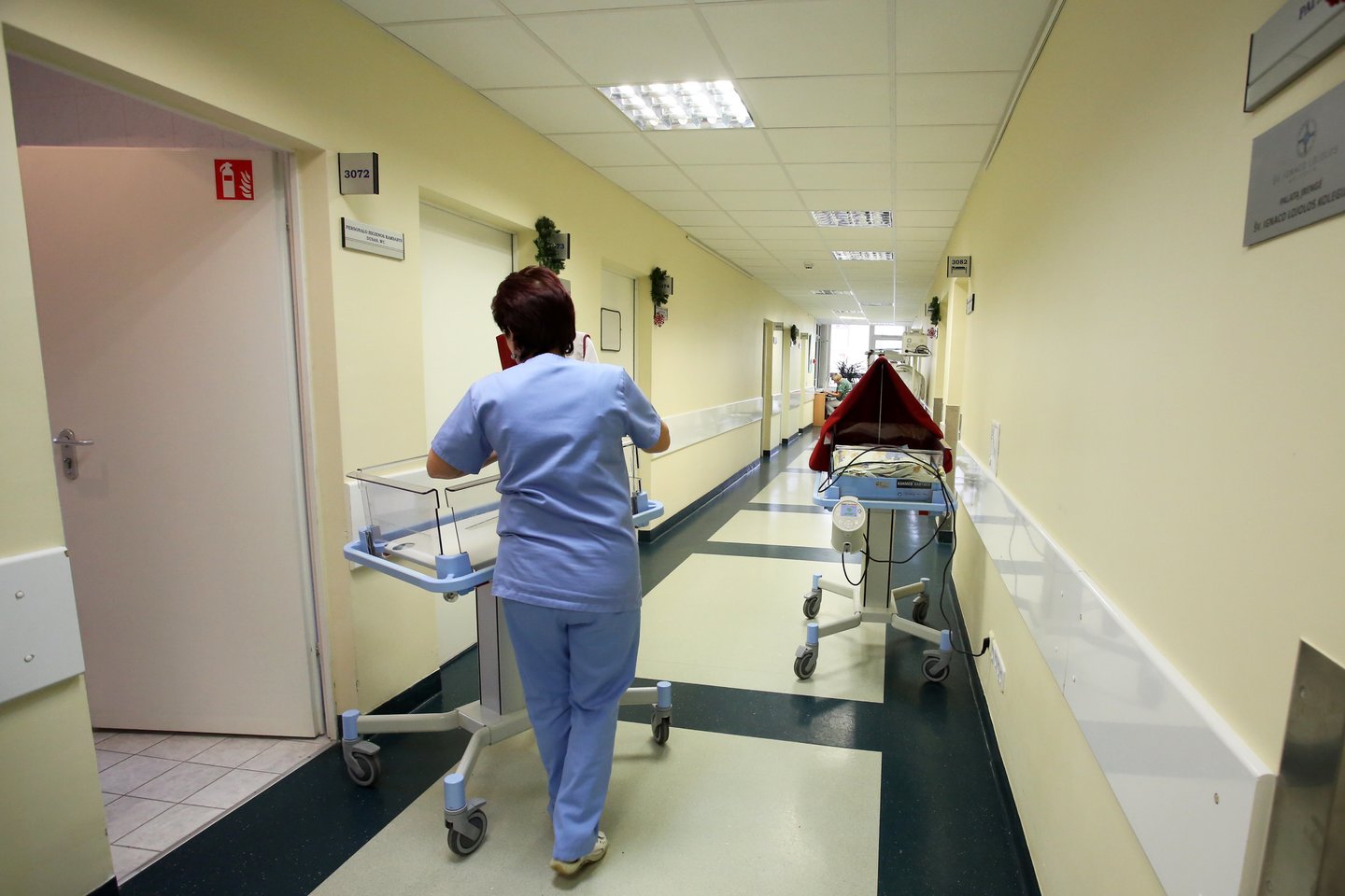Neseniai beveik už 1 mln. eurų renovuotas Trakų ligoninės Akušerijos skyrius nuo gegužės uždaromas.<br>M.Patašiaus nuotr.