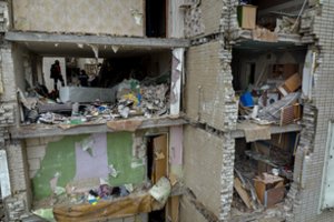 Karas Ukrainoje: JT vadovas Maskvoje susitiks su V. Putinu, prokurorė kaltina Rusiją iš anksto suplanavus žudynes Ukrainoje