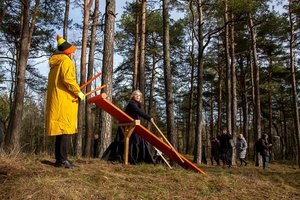 Nidos švyturio gynėjai griebėsi plaktukų – Turto bankui neleidžia parceliuoti paveldo