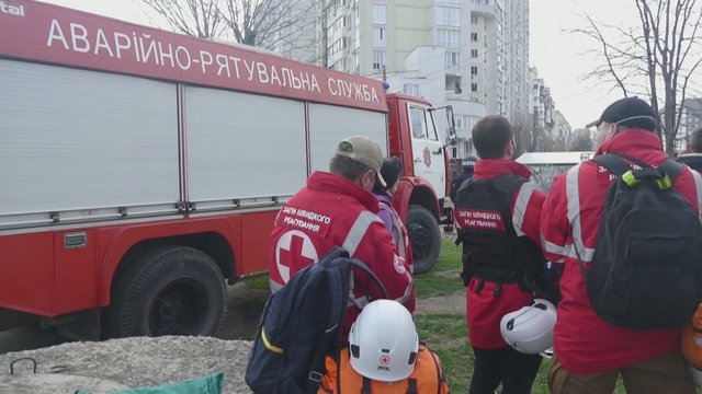 Rusijos smūgis Odesoje pareikalavo aukų: žuvo mažiausiai penki žmonės, įskaitant kūdikį, dar 18 – sužeisti