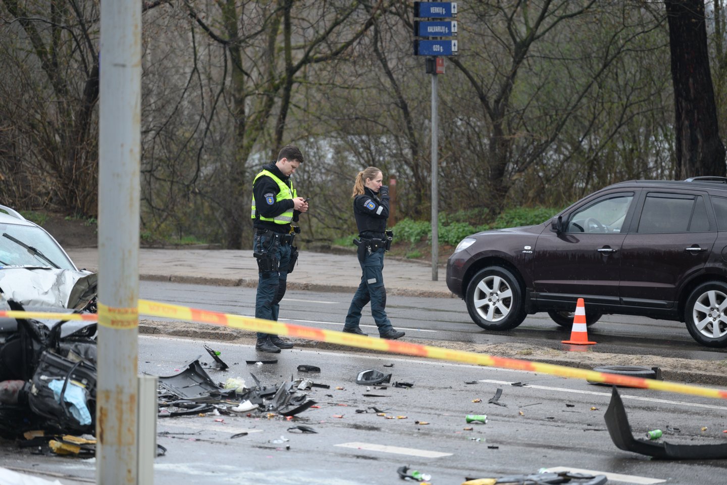  Kruviniausia avarija įvyko Vilniuje, kur iš karto žuvo 3 žmonės.<br> V.Skaraičio nuotr.