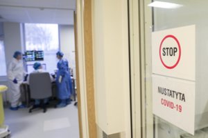 Praėjusią parą – 894 nauji COVID-19 atvejai, infekcija nusinešė 2 gyvybes