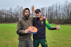 Lankininkai išbandė naują iššūkį – pirmąkart Lietuvoje šaudė į skrendančius taikinius