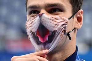 Rusijos agresiją šlovinantis plaukikas J. Rylovas spjovė į draudimą dalyvauti varžybose ir plaukė šalies čempionate