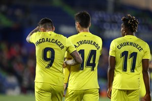Deganti Čempionų lygos intriga: „Liverpool“ istorinė svajonė prieš titanų žudikę „Villarreal“