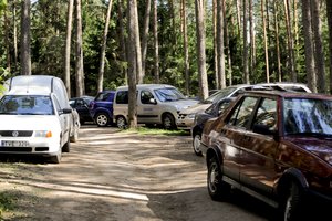 Įspėja vairuotojus, už kokius pažeidimus pajūryje neteksite ir šimtinės: poilsiautojus ragina apie tai pranešti