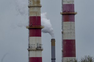 Rusija grasina užsukti dujas ir kitoms šalims, jei „Gazprom“ negaus mokėjimų rubliais