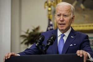 J. Bidenas prašo JAV Kongreso skirti dar 33 mlrd. dolerių pagalbos kariaujančiai Ukraina