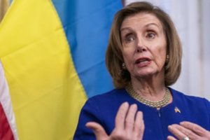 JAV Atstovų Rūmų pirmininkė N. Pelosi Kijeve susitiko su V. Zelenskiu
