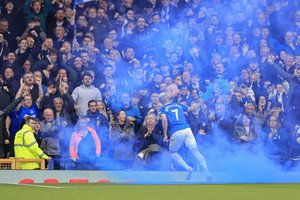„Everton“ iškovojo gyvybiškai svarbią pergalę prieš „Chelsea“