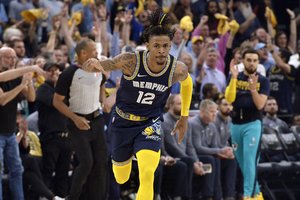 Ja Moranto krepšinio šou palaužė „Golden State Warriors“