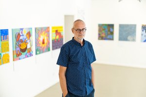 Mariaus Jonučio parodoje galerijoje „Meno niša“ – žaislai ir karas